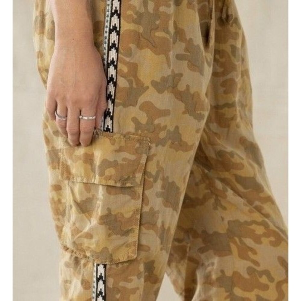 Sundance‎ Catalog Gold Linen Blend Constas Cargo Jogger Pants Women Size M - Picture 11 of 14
